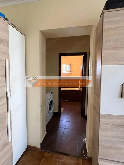 Apartament cu 2 camere semidecomandat în Calea București