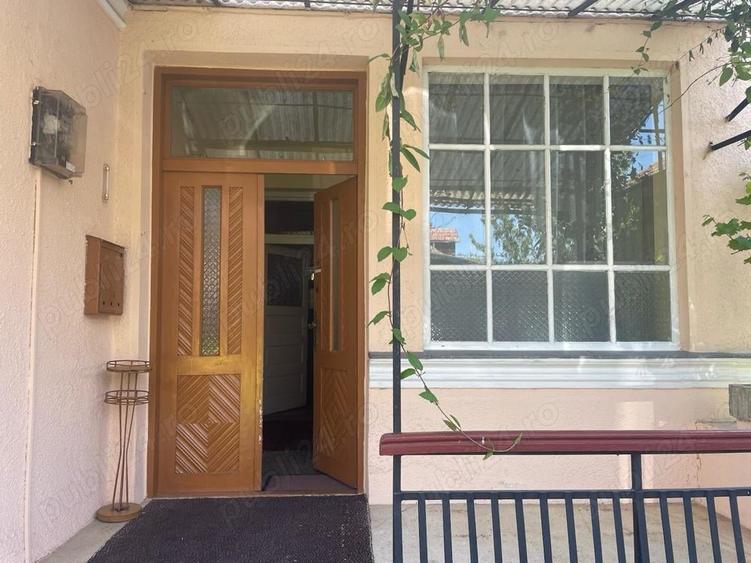 Casă cu 3 camere cu Teren 277 Mp în Sărmașu
