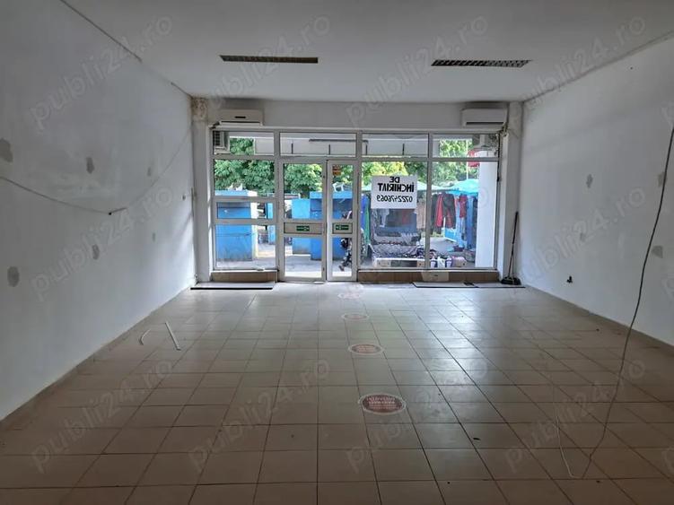 Spațiu comercial, de 100 mp, în Micro 14