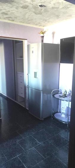 Apartament cu 3 camere decomandat în Exterior Sud
