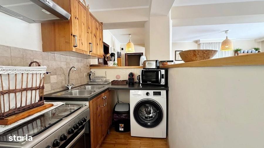 Apartament cu 4 camere decomandat în Poiana Brașov