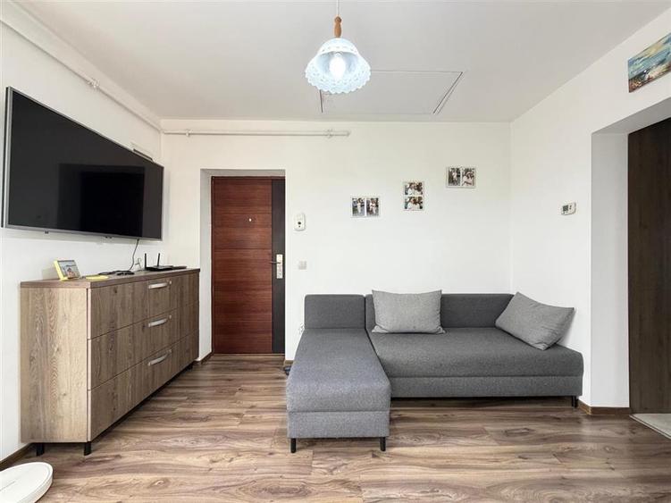 Apartament cu 2 camere decomandat, mobilat în Lazaret