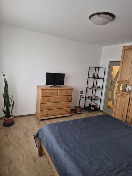 Apartament cu 2 camere decomandat în Calea Romanului
