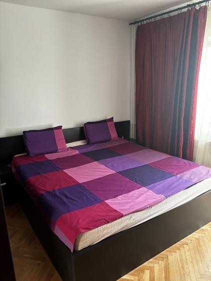 Apartament cu 4 camere decomandat, mobilat în 13 Septembrie