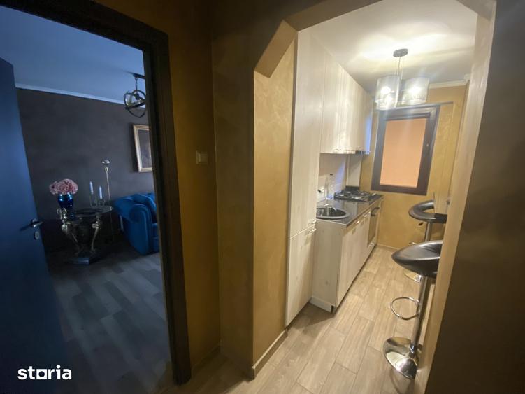 Apartament cu 2 camere decomandat în Tei