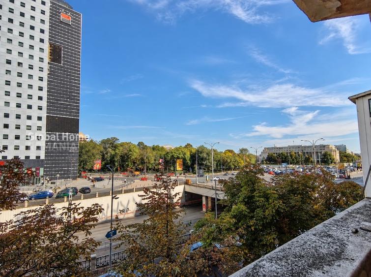 Apartament cu 2 camere decomandat, mobilat în P-ța Victoriei
