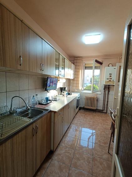 Garsonieră decomandată în Central