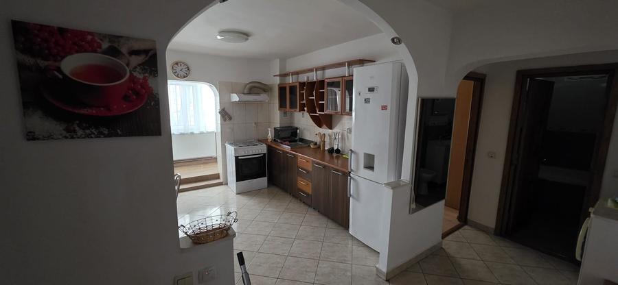 Apartament cu 2 camere decomandat în Faleza Nord