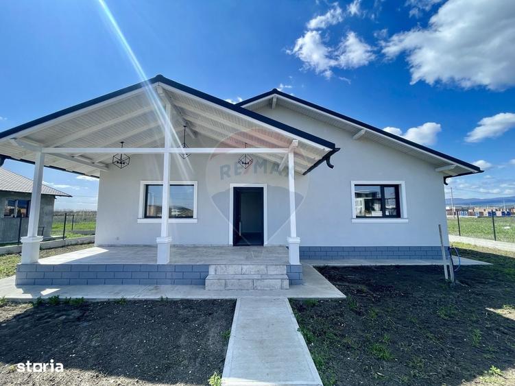 Casă cu 4 camere în Câmpineanca