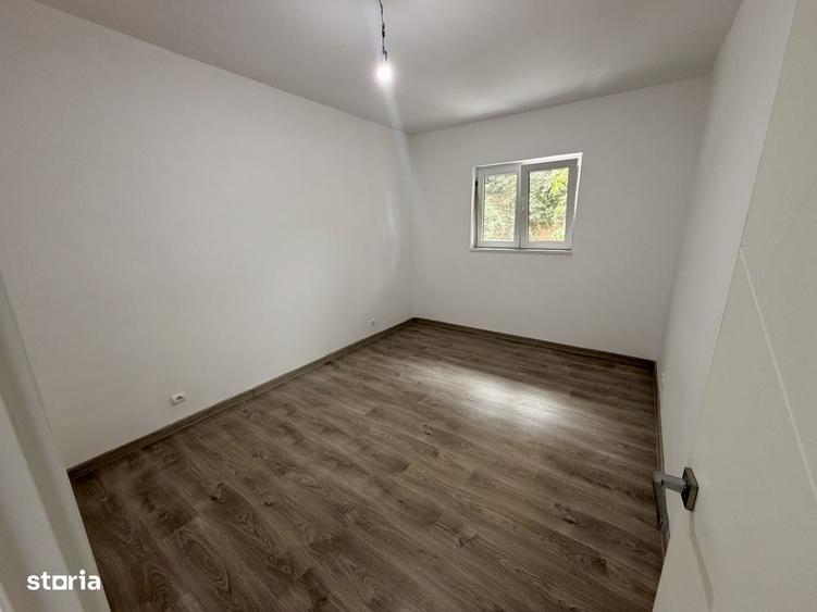 Casă cu 3 camere în Apărătorii Patriei