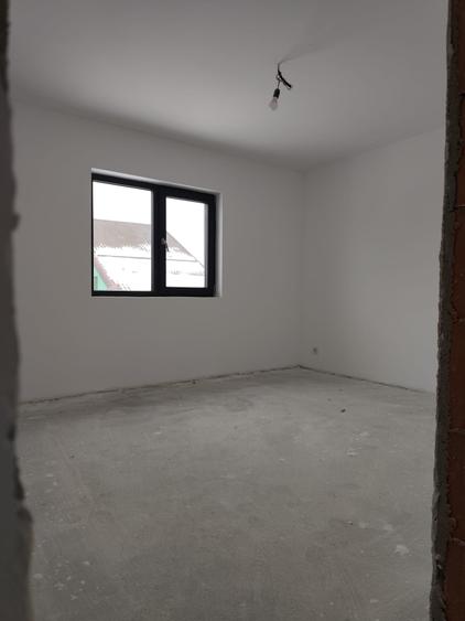 Casă individuală cu 5 camere cu Canalizare în Bolintin-Vale