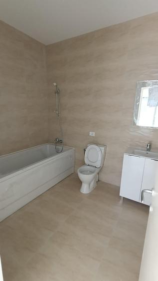 Apartament cu 3 camere decomandat în Găgeni
