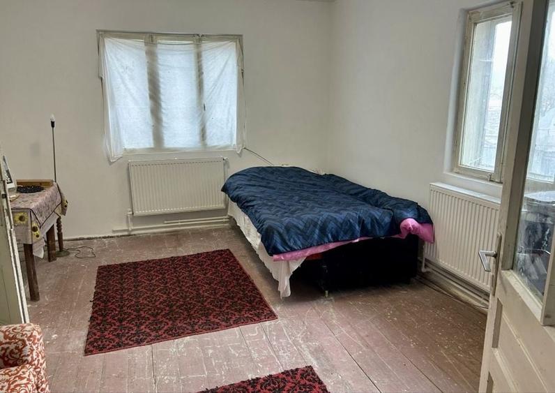 Casă cu 3 camere în Coman