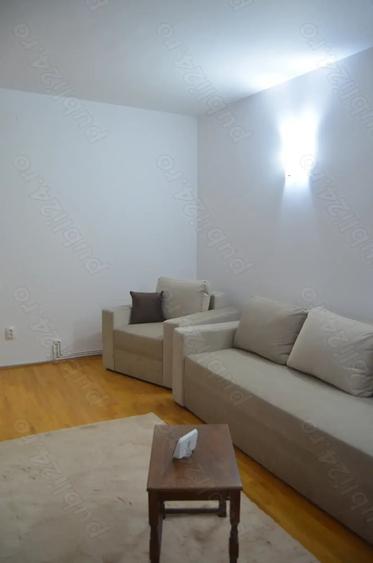 Apartament cu 3 camere decomandat în Predeal