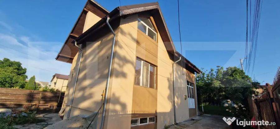 Casă cu 5 camere cu Teren 393 Mp în Lăpuș