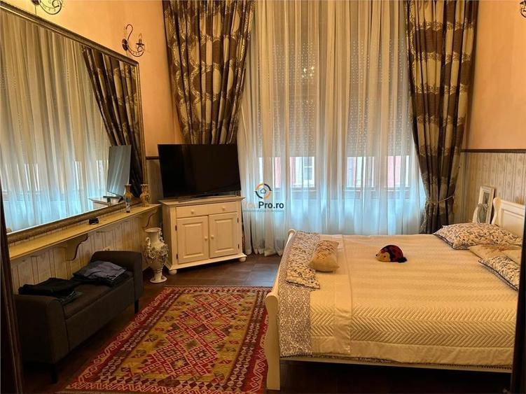 Apartament cu 3 camere decomandat în P-ța Unirii