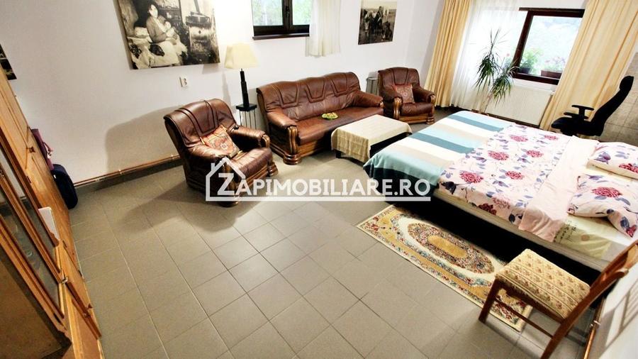 Casă individuală cu 3 camere cu Canalizare în Corunca