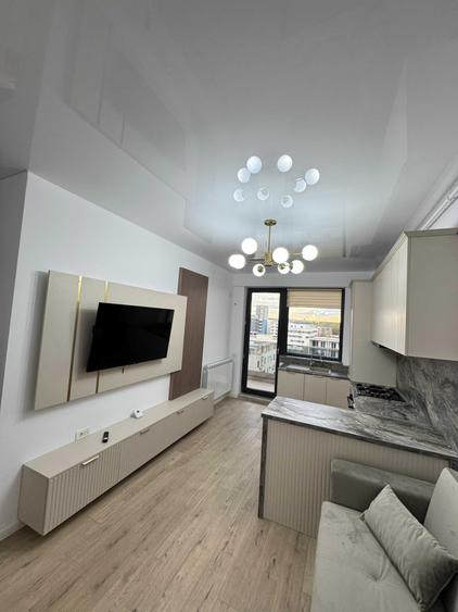 Apartament cu 2 camere decomandat în Palazu Mare