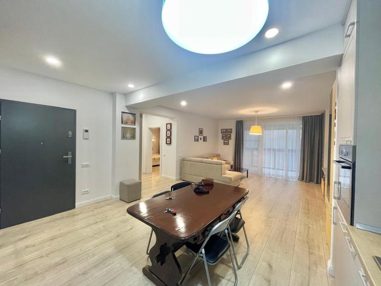 Apartament cu 2 camere decomandat în Sisești
