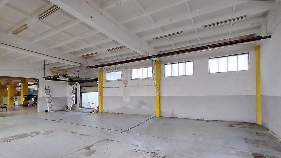 Spațiu industrial, de 215 mp, în Bartolomeu