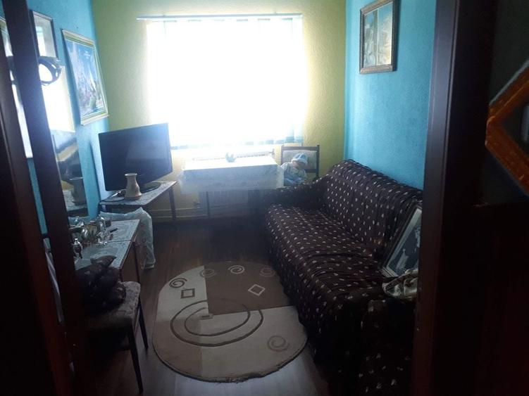 Apartament cu 4 camere decomandat în Exterior Vest