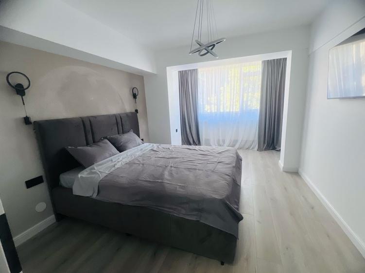Apartament cu 3 camere decomandat în Sârbi