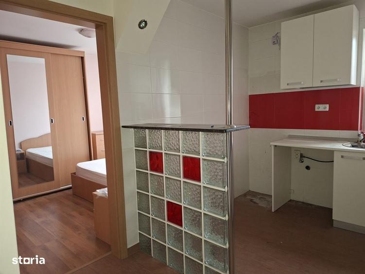 Apartament cu 3 camere decomandat în Vest