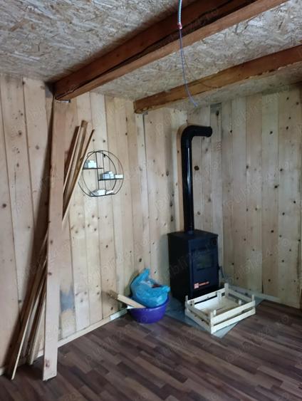 Casă cu 2 camere cu Teren 200 Mp în Buru