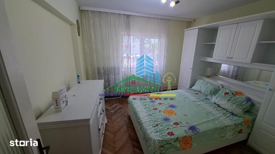 Apartament cu 4 camere decomandat în Ultracentral