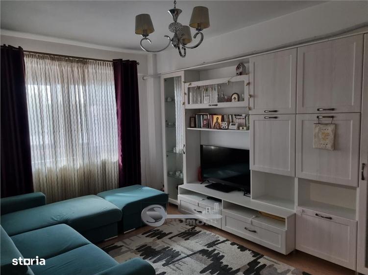 Apartament cu 3 camere decomandat în Lunca Cetățuii