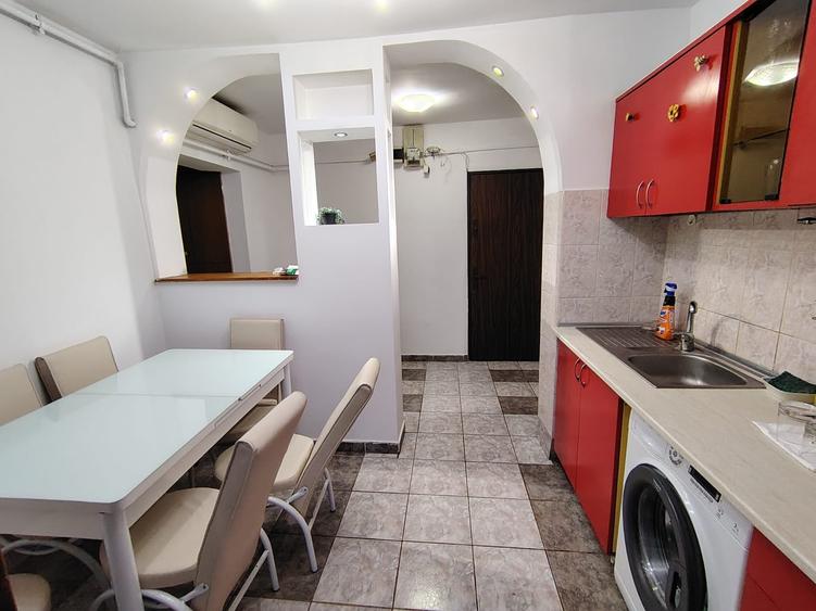 Apartament cu 2 camere decomandat în Drumul Taberei