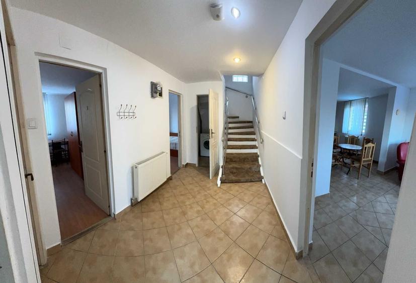 Casă cu 4 camere decomandat cu Teren 196 Mp în Copou