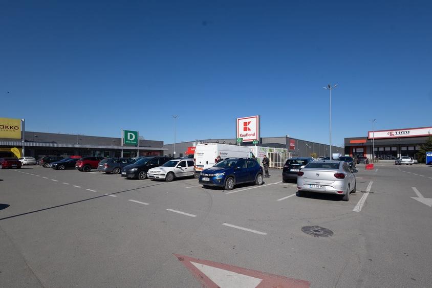 Spațiu comercial, de 600 mp, în Central