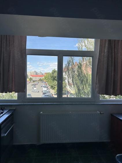Apartament cu 2 camere decomandat în Carpați 2