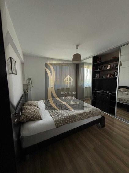 Apartament cu 3 camere semidecomandat în Titan