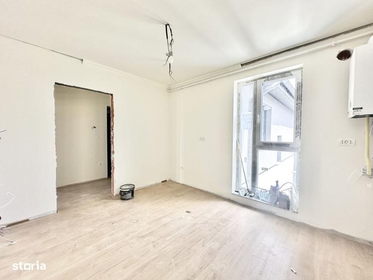 Apartament cu 3 camere decomandat în Neptun