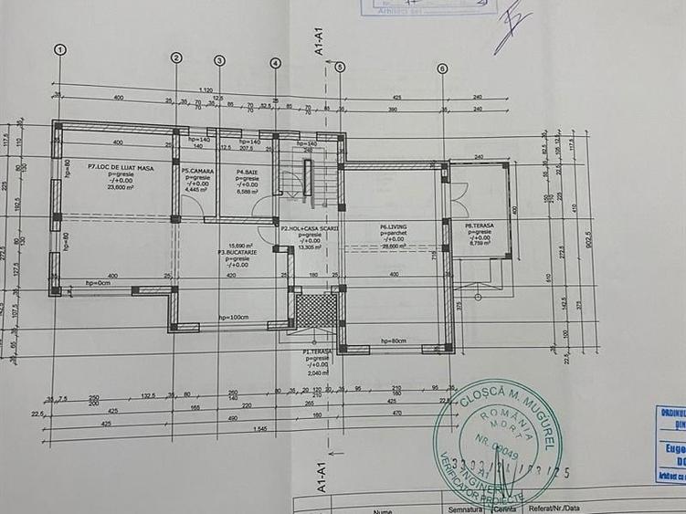 Casă individuală cu 5 camere cu Teren 470 Mp în Central