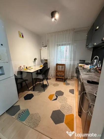 Apartament cu 2 camere decomandat în Uzina 2