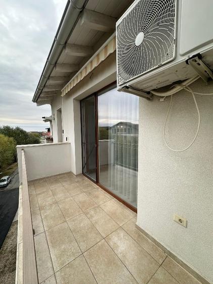 Apartament cu 2 camere semidecomandat, mobilat în Giroc