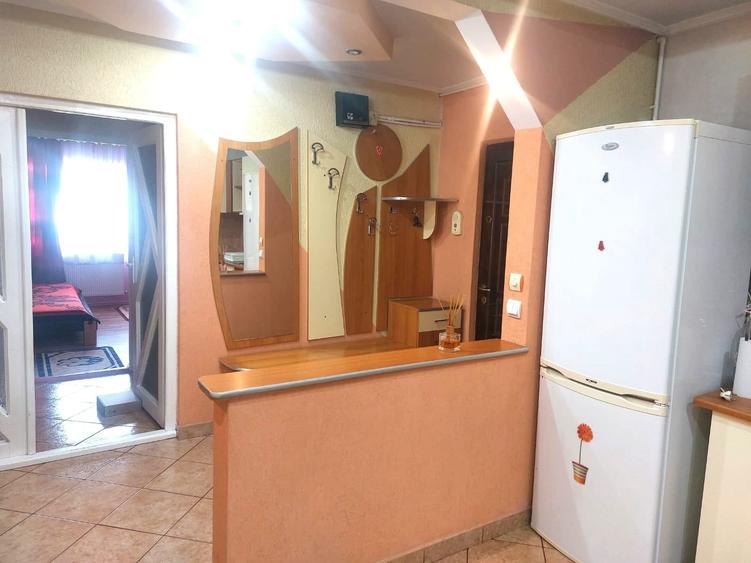 Apartament cu 3 camere decomandat, mobilat în Nord