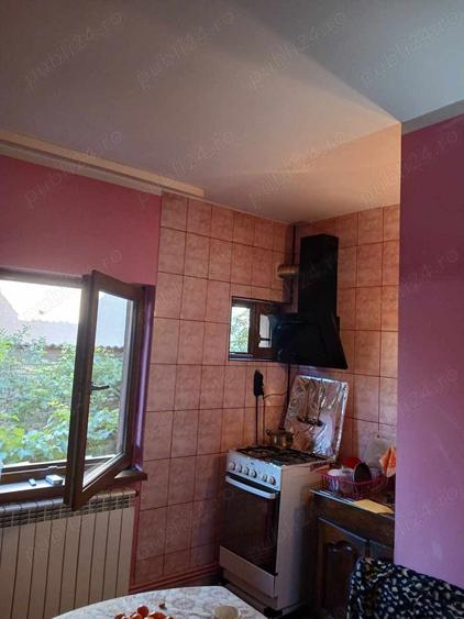 Casă cu 6 camere cu Teren 540 Mp în Traian