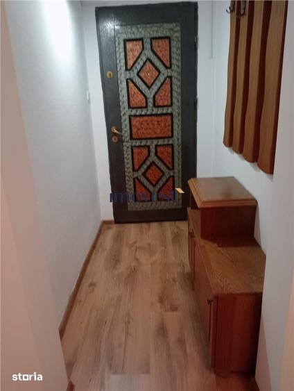 Apartament cu 3 camere în Micro 15