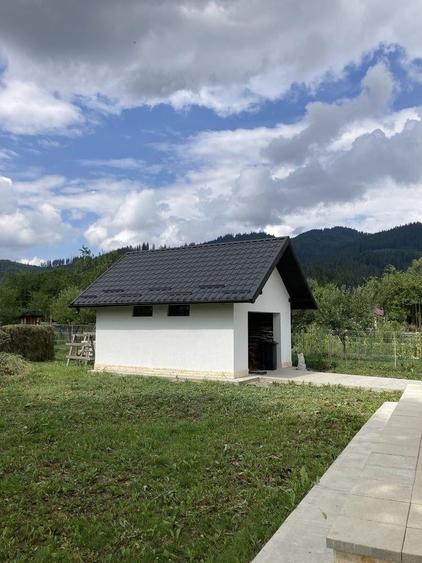 Casă individuală cu 5 camere cu Teren 1349 Mp în Central