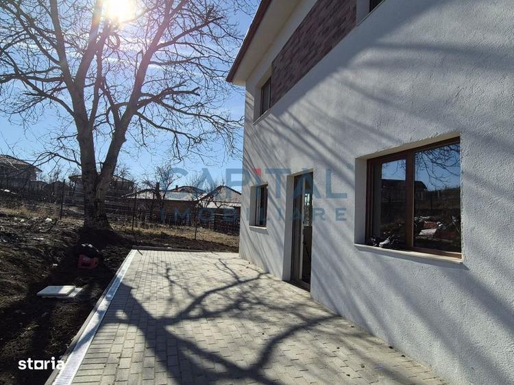 Casă cu 5 camere cu Teren 700 Mp în Apahida