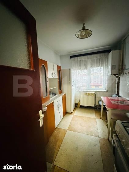 Apartament cu 2 camere semidecomandat, mobilat în Central