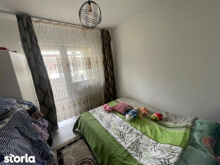 Apartament cu 3 camere în 1 Mai