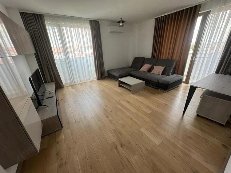 Apartament cu 3 camere decomandat în Take Ionescu
