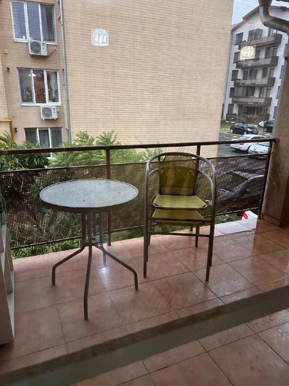 Apartament cu 3 camere decomandat în Florești