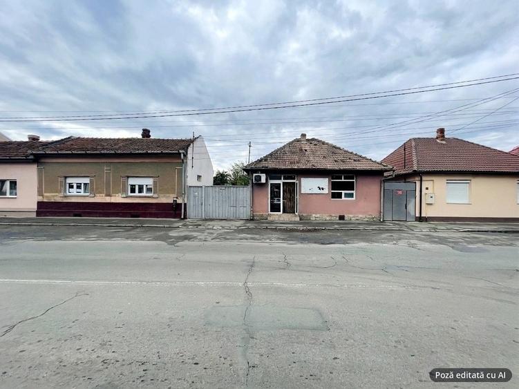 Casă individuală cu 4 camere cu Canalizare în Iosia