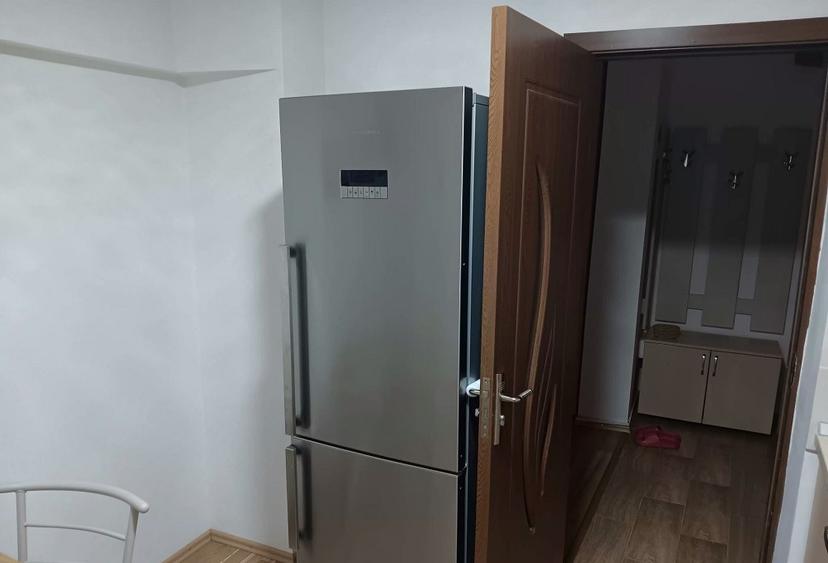Apartament cu 2 camere decomandat în Nicolina